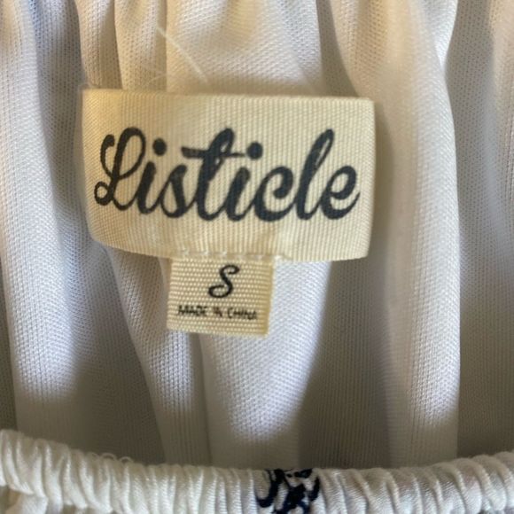 listicle White Medallion Print Off Shoulder Mini Dress Small - Picture 5 of 6